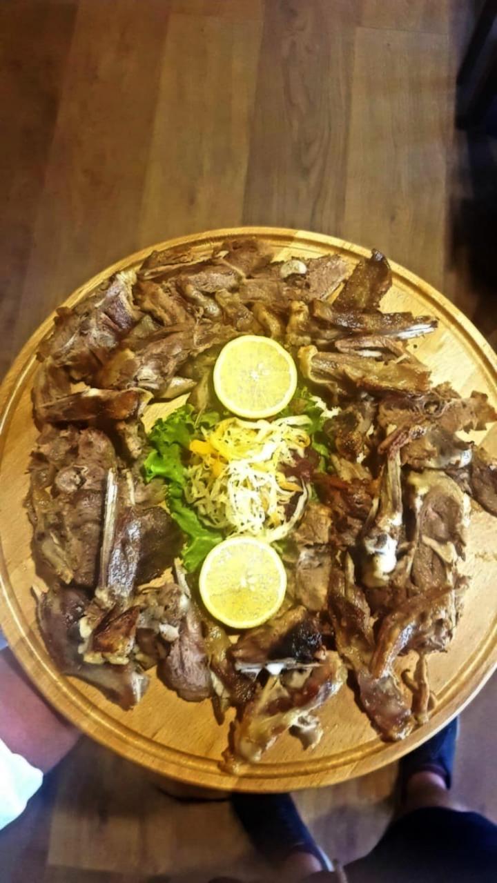 Hotel Restaurant Emblema Petrele Luaran gambar